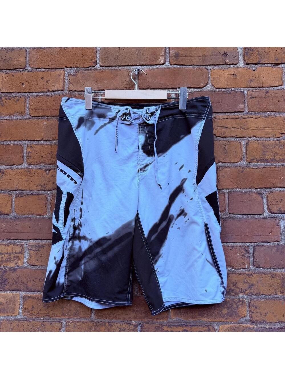 Vintage volcom board shorts 00s 34